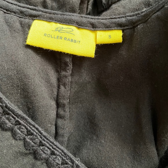 Roberta Roller Rabbit embroidered v neck top - Picture 11 of 11